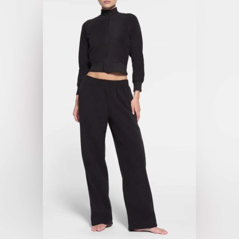 NWT SKIMS🖤 Fleece Lounge Track Jacket – Onyx (Black) – Size Large
